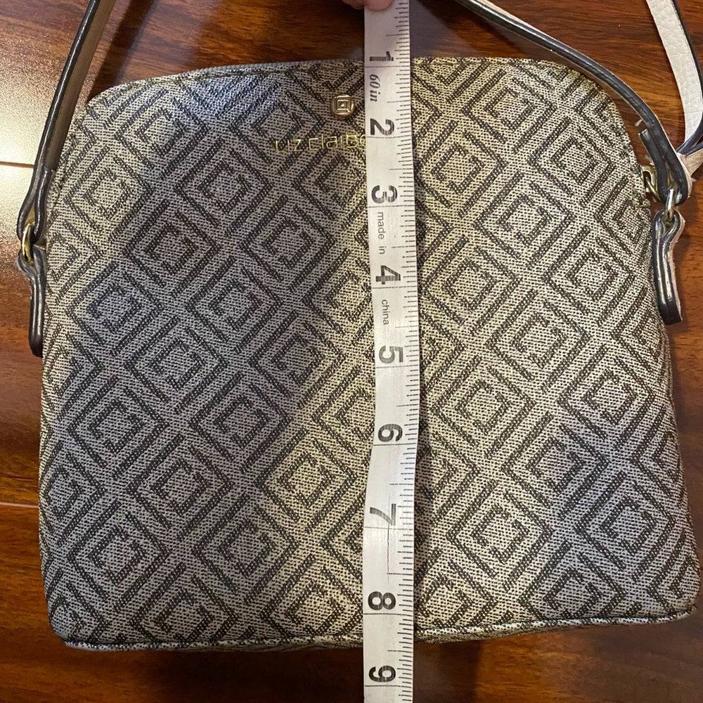 Liz Claiborne  Geometric Pattern Crossbody Bag - beige gold - Picture 4 of 7